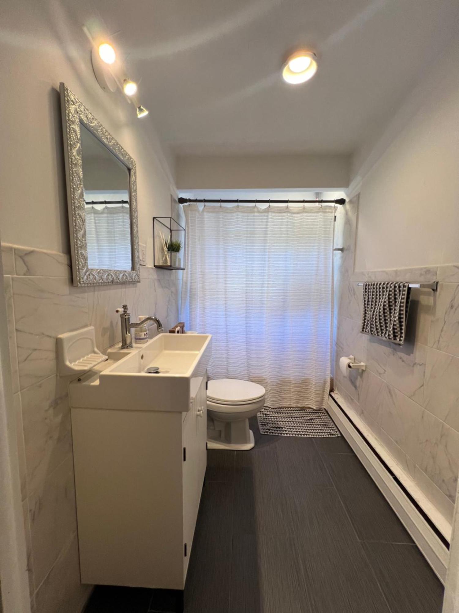 Peaceful 1Br Easy Commute, Urban Suburban Mix Feel In Boston Apartment Exterior photo